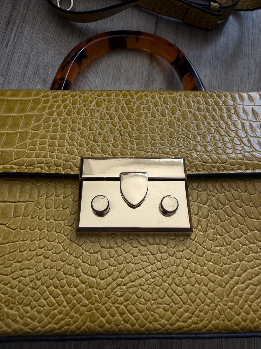 Yellow Croc-Embossed HandBag - Picture 3 of 6
